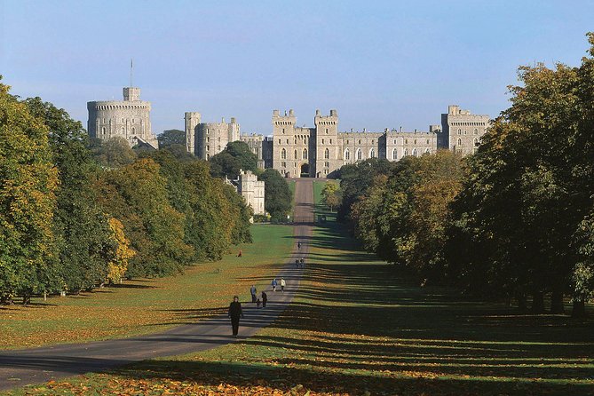 Windsor castle & stonehenge tours from London