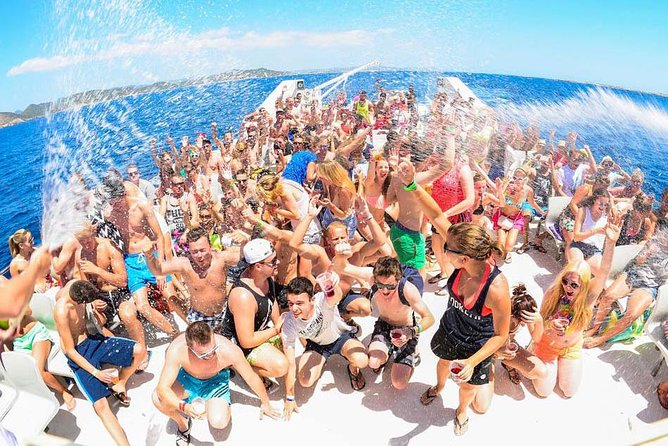 cancun party boat